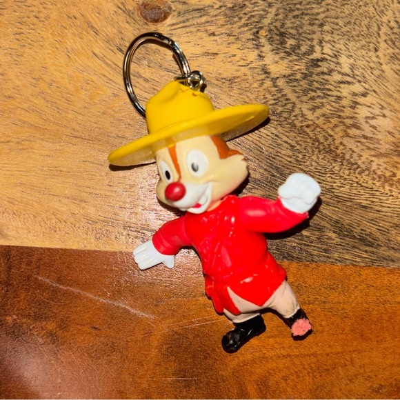 Vintage 1980s Chip ‘n Dale Rescue Rangers Chip Keychain - Picture 4 of 5